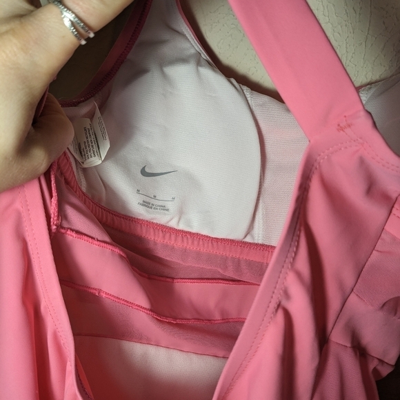 Nike Mesh Solid Edge V-back one piece swimsuit - Picture 6 of 12